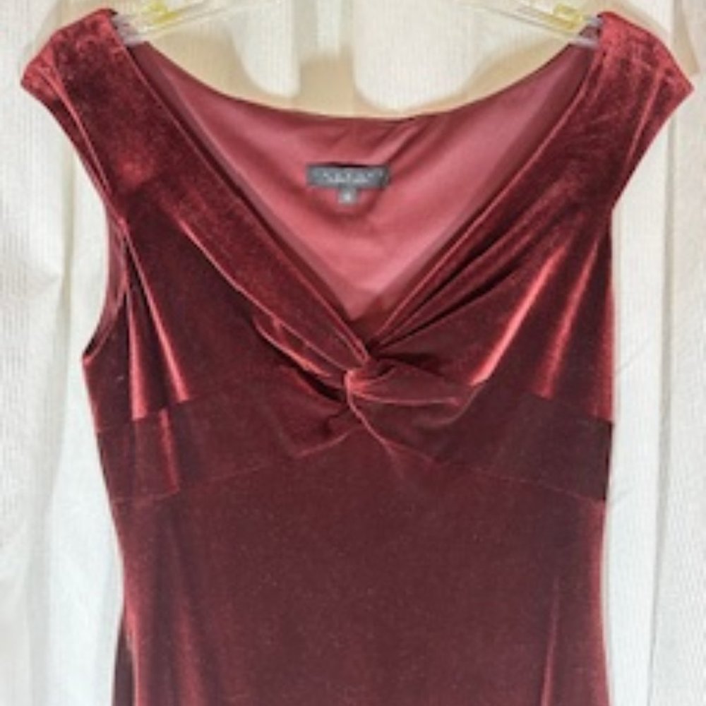 Garnet red velvet dress Laundry by Shelli Segal
